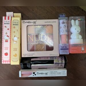 The Crème Shop Nude Cashmere Eyeshadow Palette - Neutral Pink & Brown Tones